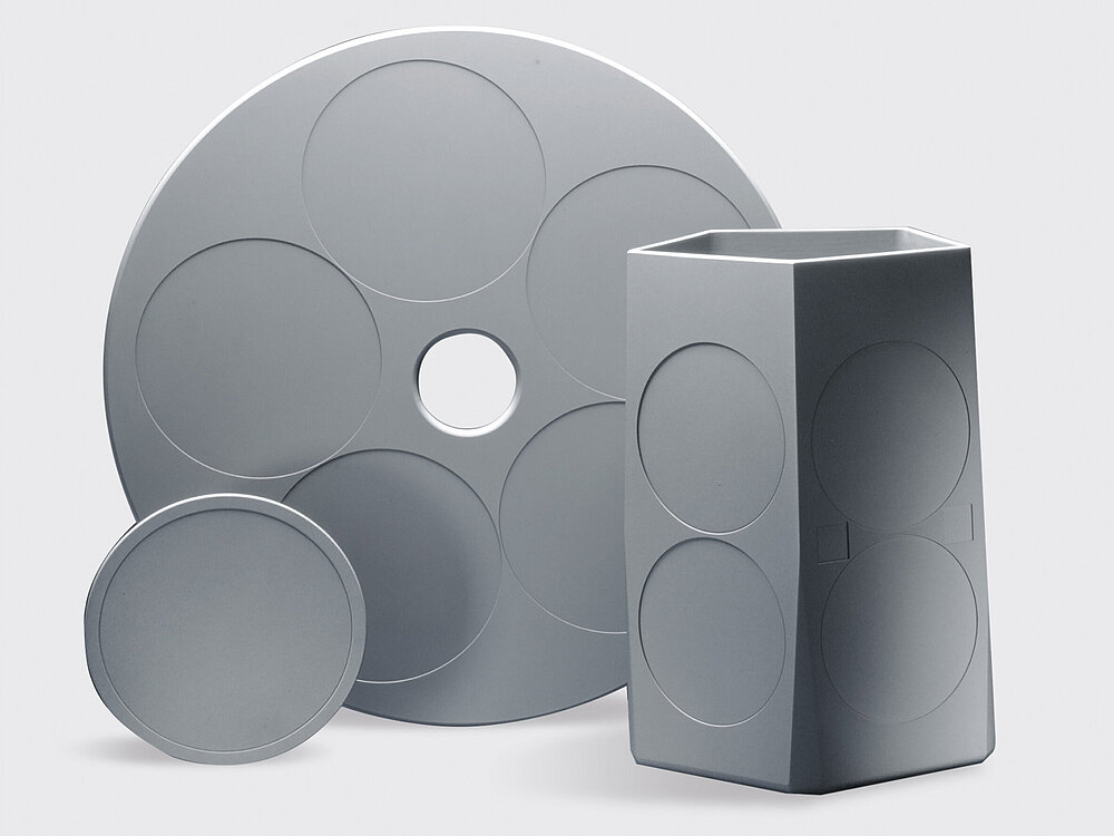 థిన్ ఫిల్మ్ కోటింగ్స్ నుండి బల్క్ మెటీరియల్స్ వరకు CVD-SiC యొక్క పరిణామం